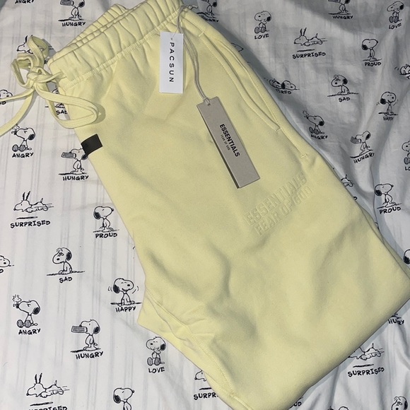 Fear of God Other - Essentials Fear Of God Canary